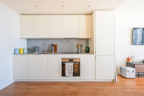 Studio for sale, Hampton Tower, Tower Hamlets, London, E14