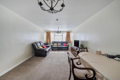 2 bedroom flat to rent, St. Johns Road, Harrow HA1