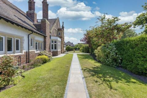 6 bedroom detached house for sale, Croyde Road, Lytham St Annes, FY8