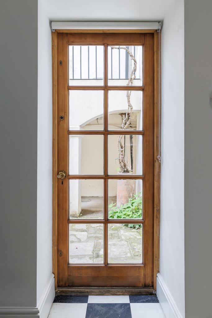 288637 - Old Gloucester Street London-JSouteyrat-2...