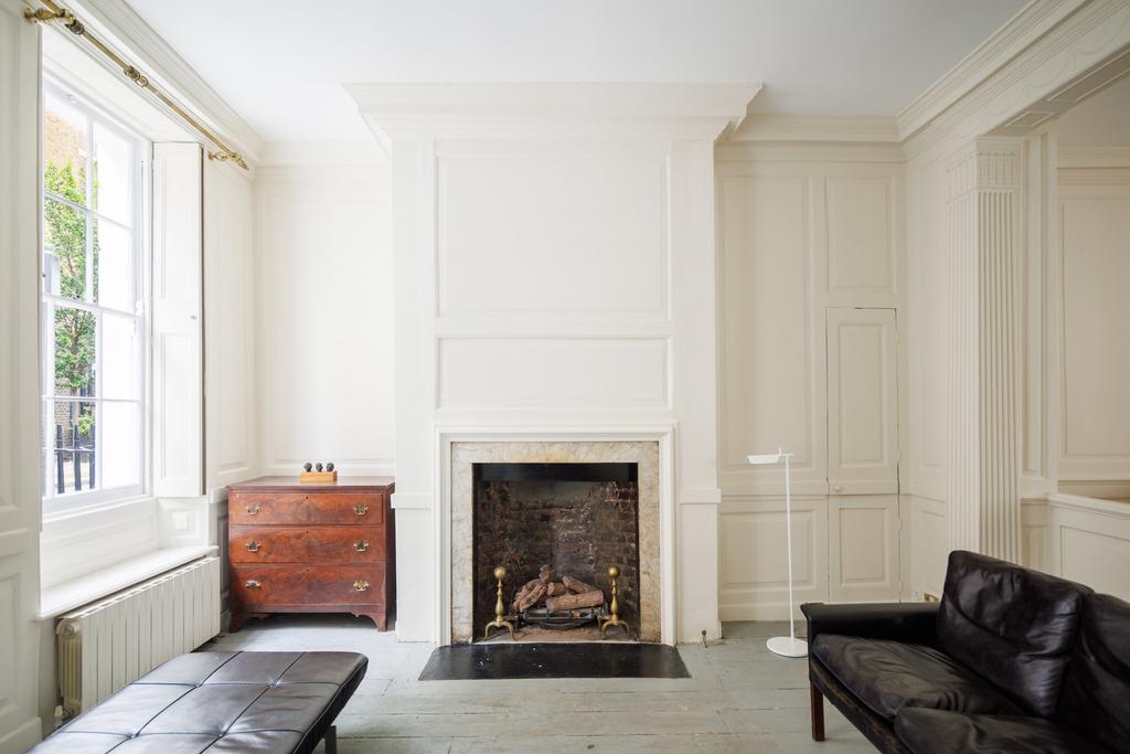 288599 - Old Gloucester Street London-JSouteyrat-1...