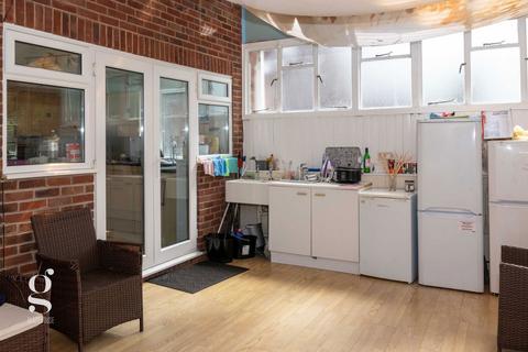 4 bedroom detached house for sale, Whitecross Road, Hereford, HR4 0LT