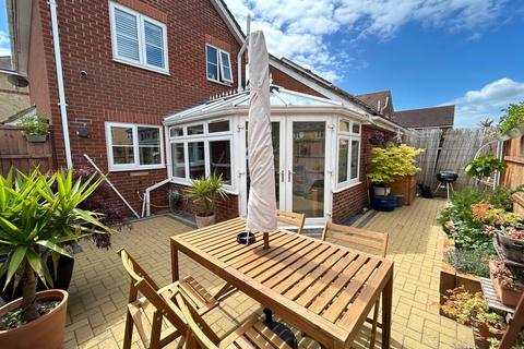 41 Kentlea Road, London, SE28 0JX