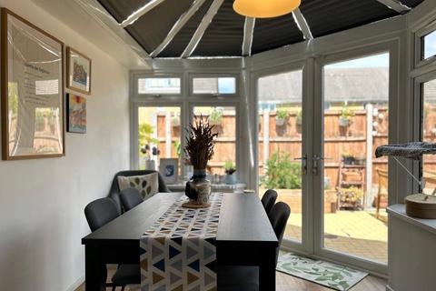 41 Kentlea Road, London, SE28 0JX
