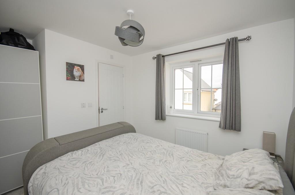 Bedroom one pic 2.jpg