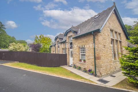 4 bedroom house for sale, Woodlea Court, Lancaster LA1