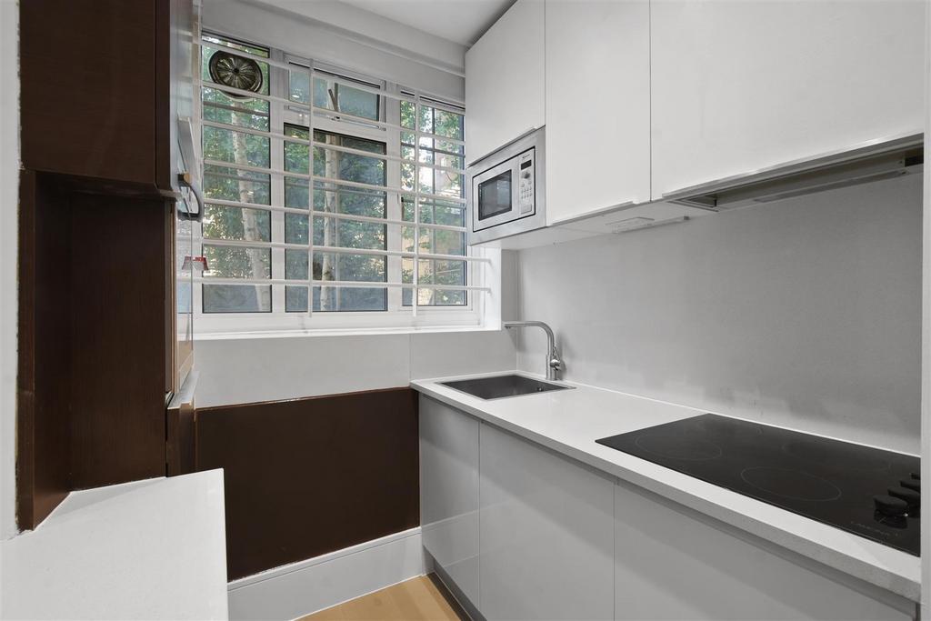Kitchen - 62 Kenton Court -Studio 4 - Original (6)