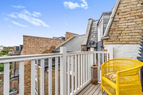 98 Gayford Road, London, W12 9BW