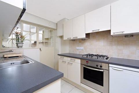2 bedroom flat to rent, Fulham Road, South Kensington, London, SW3