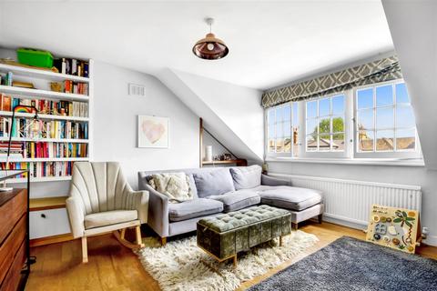 2 bedroom flat for sale, Cranwich Road, London, N16