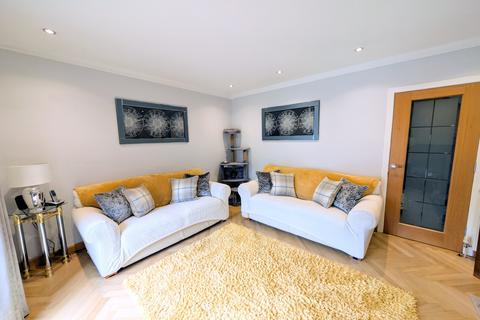 17 Ailsa Drive, Stevenston, KA20 3JG