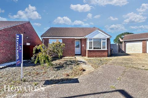undefined, Noel Close, Hopton