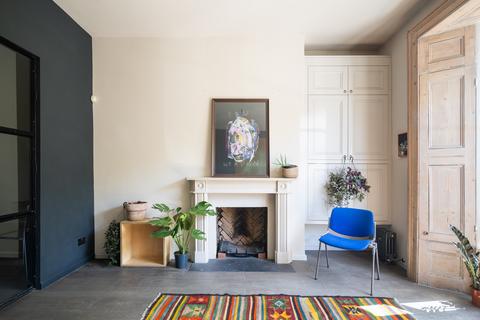 11b Montague Road, London, E8 2HN