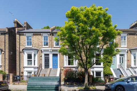 11b Montague Road, London, E8 2HN