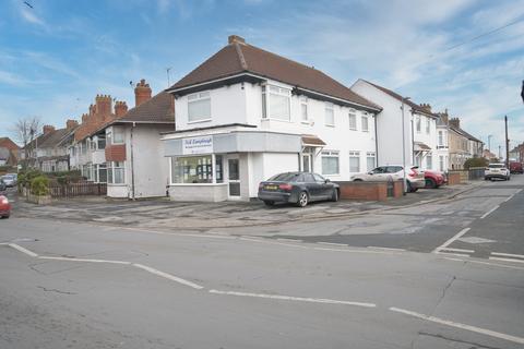 undefined, Leo Terrace, Hull HU19