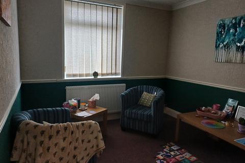 undefined, Leo Terrace, Hull HU19