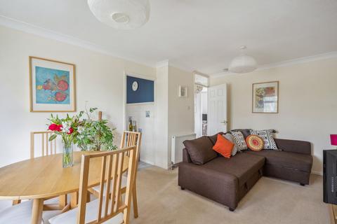 17 Berkeley Road, Thame, OX9 3TQ