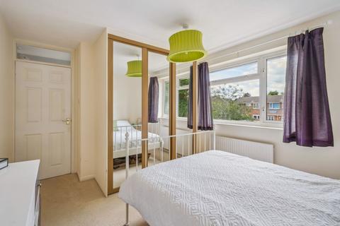 17 Berkeley Road, Thame, OX9 3TQ