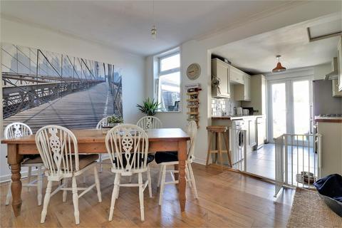 2 bedroom house for sale, Liverpool Road, Portsmouth PO1