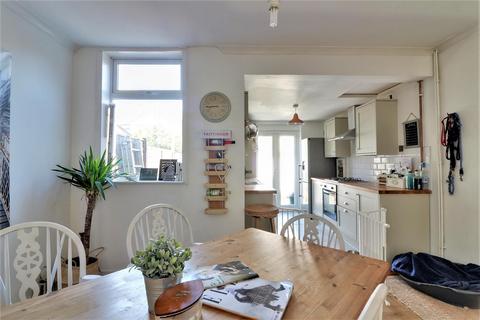 2 bedroom house for sale, Liverpool Road, Portsmouth PO1