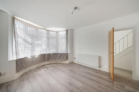 4 bedroom terraced house for sale, Shirley Gardens, Barking, Essex
