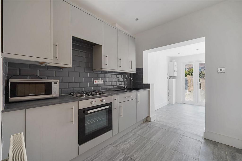 Kitchen/ dining room