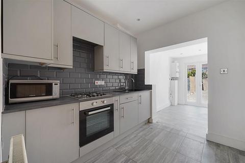 4 bedroom terraced house for sale, Shirley Gardens, Barking, Essex