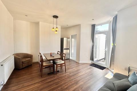 3 bedroom semi-detached house for sale, Caerleon Road, Newport NP19