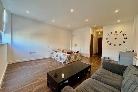 undefined, Imperial Drive, Harrow HA2