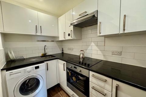 undefined, Imperial Drive, Harrow HA2