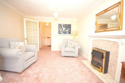 1 bedroom retirement property for sale, Archer Court, Chesham Road