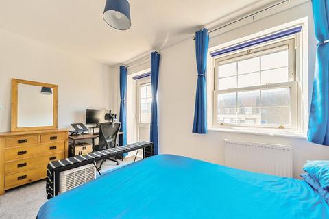 2 bedroom flat for sale, Worsopp Drive, London, SW4