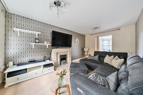 4 bedroom semi-detached house for sale, Agnes Silverside Close, Colchester, Essex