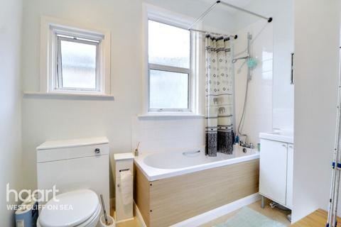 75a Burdett Avenue, Westcliff-on-sea, SS0 7JN