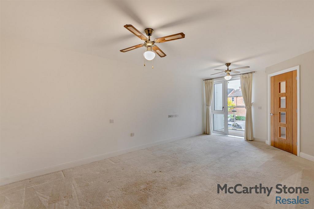 8647926-interior03-800.jpg
