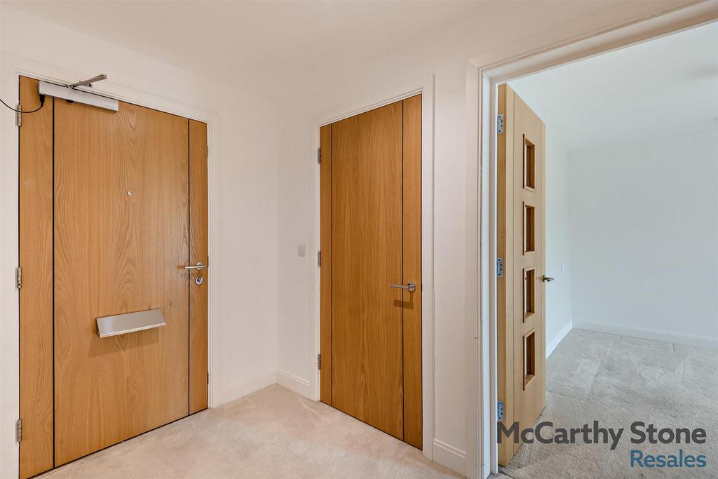 8647926-interior10-800.jpg
