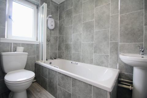 16b Culross Place, Coatbridge, ML5 1RF