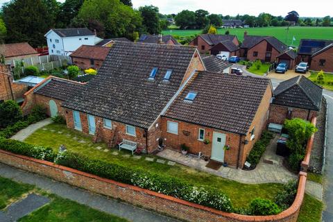5 Barn Close, Lingwood, Norwich, NR13 4TS