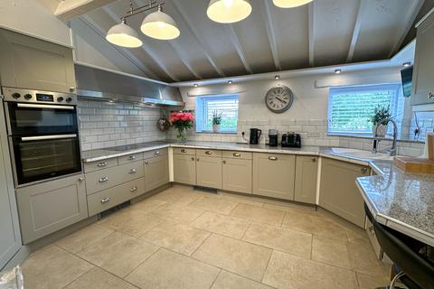 5 Barn Close, Lingwood, Norwich, NR13 4TS