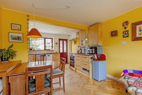 7 Marsh Avenue, Hope, Hope Valley, S33 6RJ