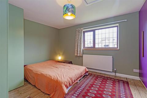 7 Marsh Avenue, Hope, Hope Valley, S33 6RJ