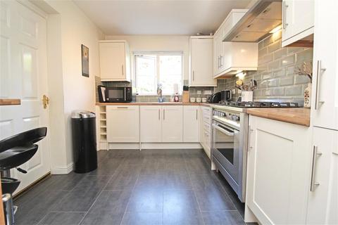 5 Bertram Close, New Bradwell, Milton Keynes, MK13 0DT