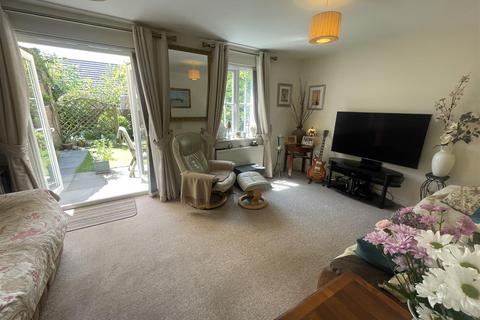 35 Bryntirion, Llanelli, SA15 3QD