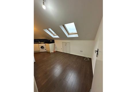 1 bedroom flat to rent, Carr Road, London E17