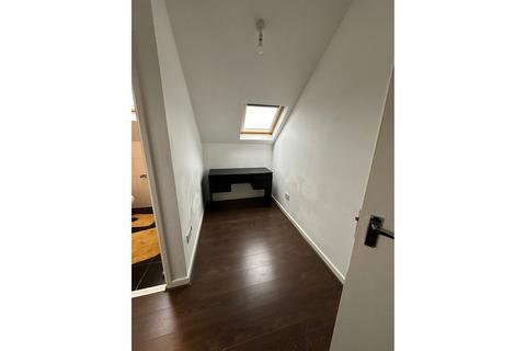 1 bedroom flat to rent, Carr Road, London E17