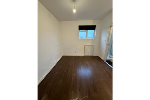 1 bedroom flat to rent, Carr Road, London E17