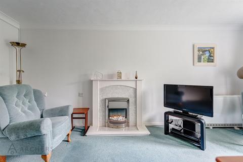 2 bedroom flat for sale, Manchester Road, Crosspool, Sheffield