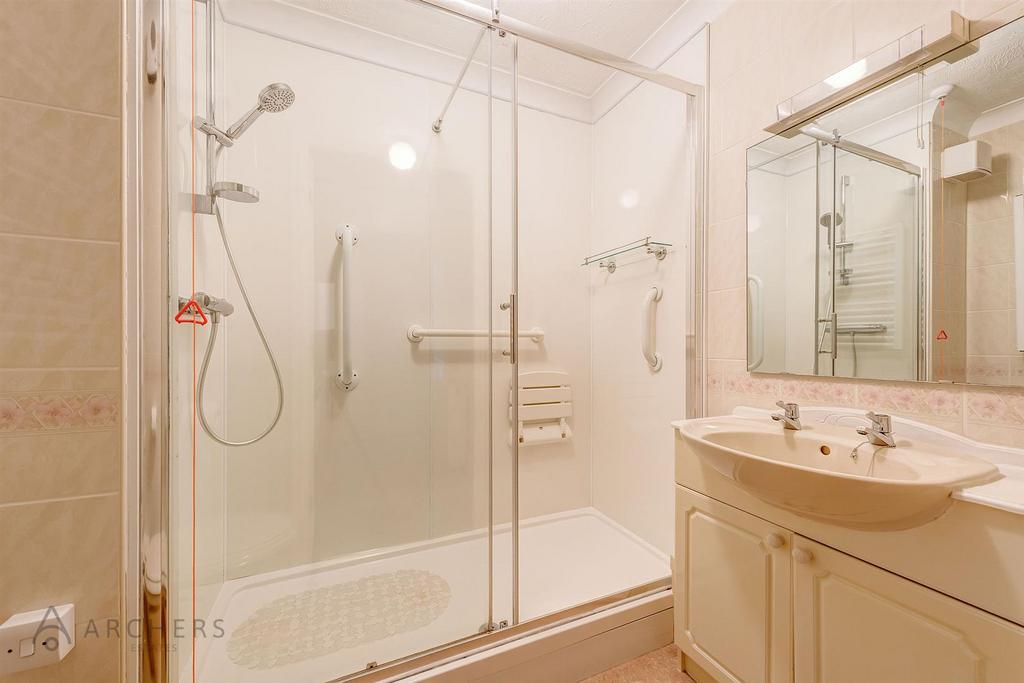 8 Kings Court(Interior)(18of24).jpg