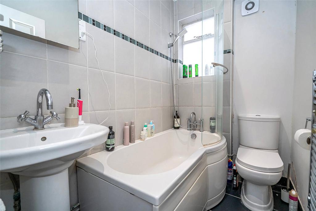Flat Bathroom