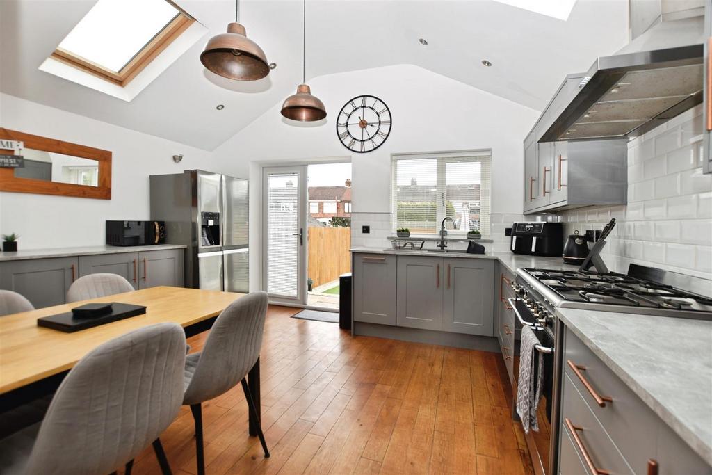 Kitchen / Diner